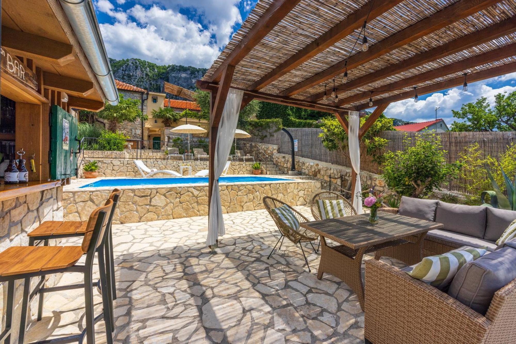 Villa Cocoon - Vacation Home With Heated Pool & Garden Bribir  Exterior foto