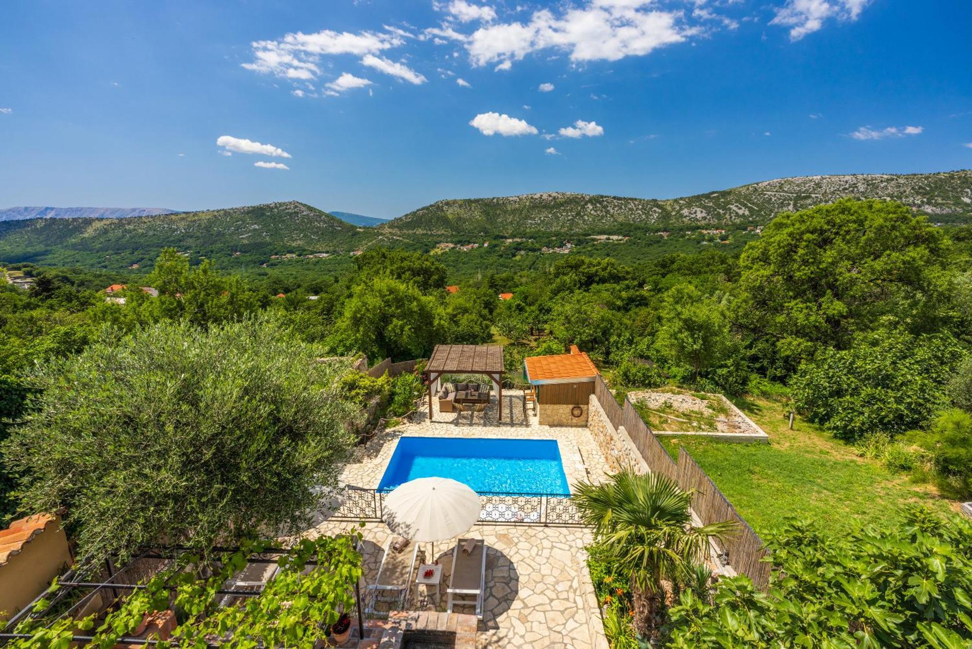 Villa Cocoon - Vacation Home With Heated Pool & Garden Bribir  Exterior foto