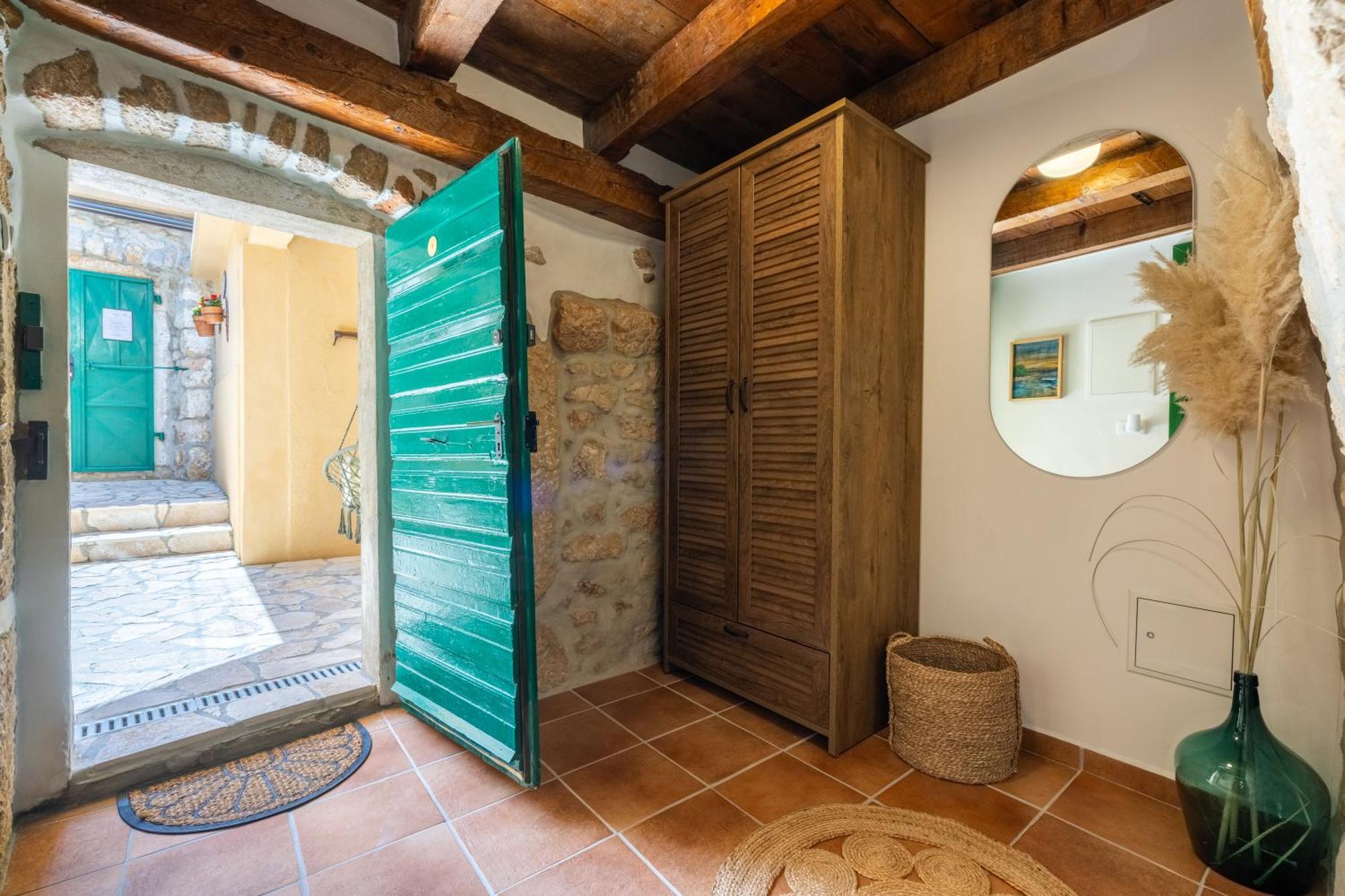 Villa Cocoon - Vacation Home With Heated Pool & Garden Bribir  Exterior foto