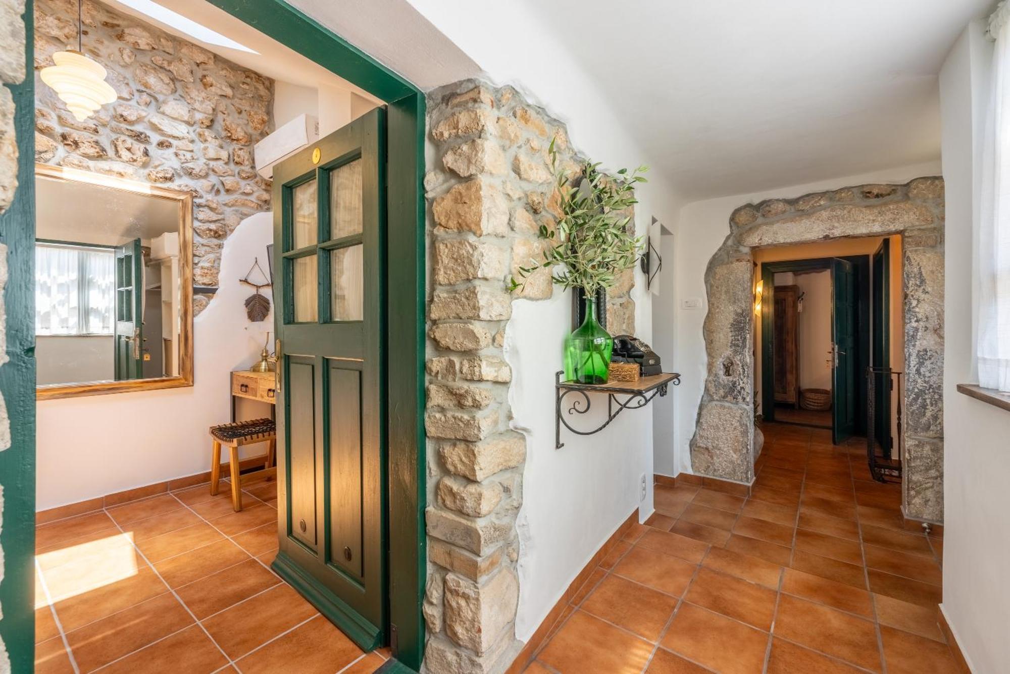 Villa Cocoon - Vacation Home With Heated Pool & Garden Bribir  Exterior foto